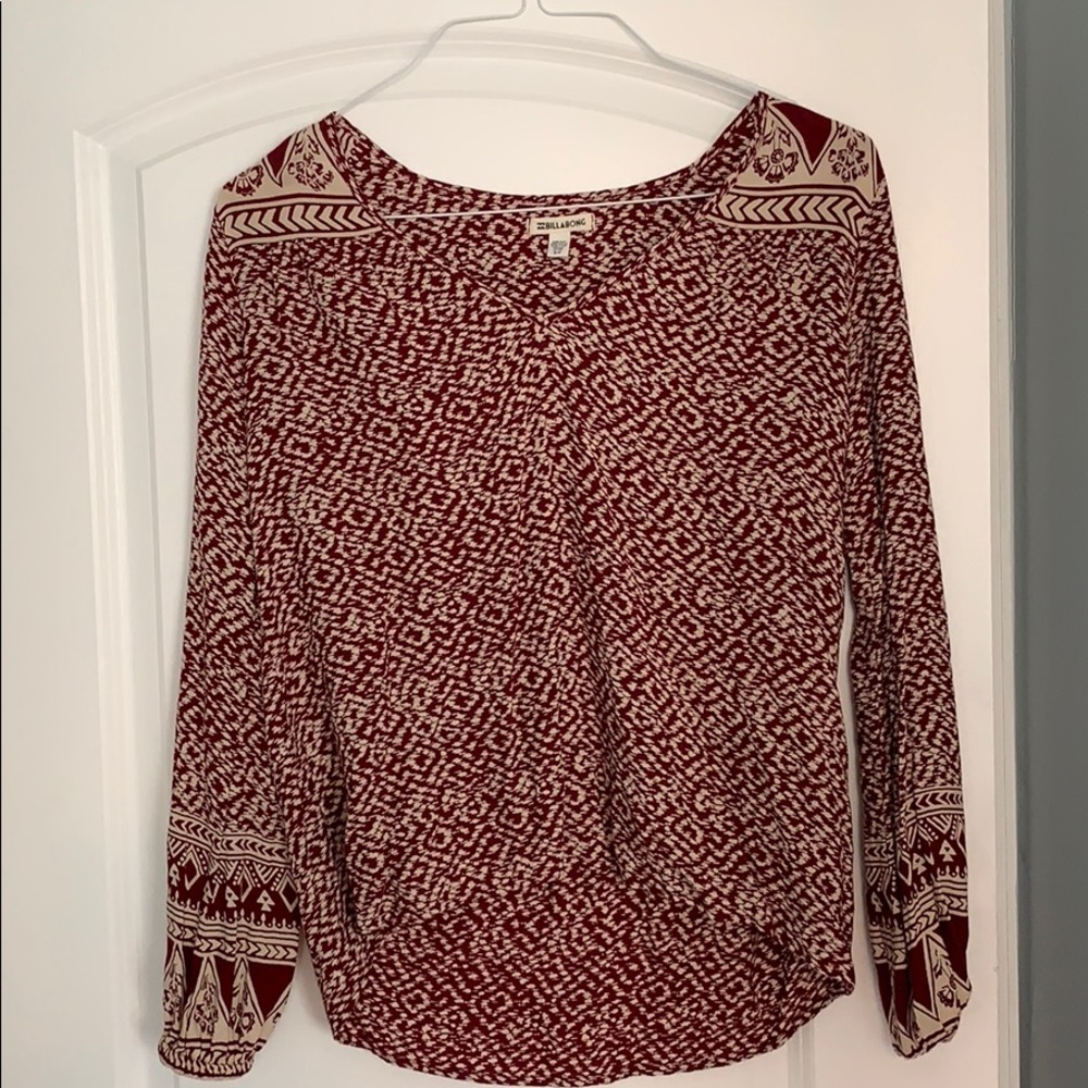 Billabong hi-lo top